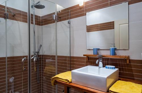 Saint-Genies-de-Comolas Bed & Breakfast | Mas de l'arrivette