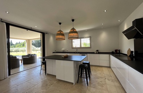 Chateaurenard Other | Mas de l'Olivier, freshly renovated, heated pool