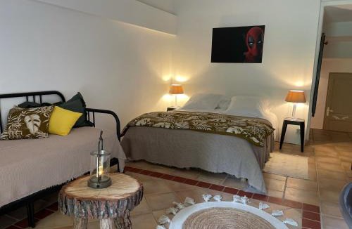 Jonquerettes Apartment | Mas de la Sacristière