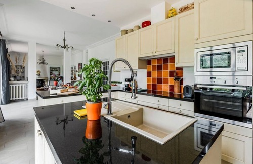 Vaison-la-Romaine Villa | Mas Mayeaux - Six Bedroom Villa, Sleeps 12