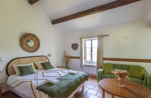 Fox-Amphoux House | Mas Provençal Avec Piscine