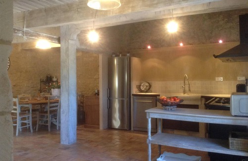 Menerbes Other | Menerbes old stone wine cellar with secure pool & fenced garden