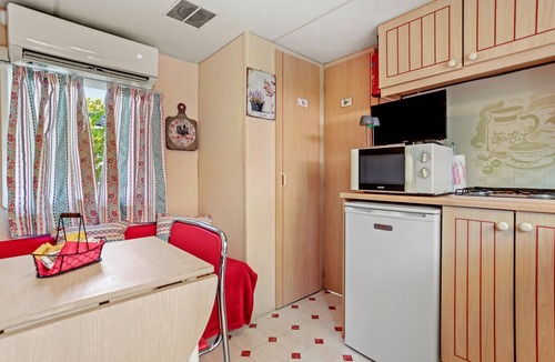 Sainte-Croix-du-Verdon House | Mobile Home 'Cocoon' with Lake View, Shared Pool and Air Conditioning