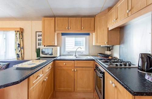 La Londe-les-Maures House | Mobile Home in Var near Miramar Beach