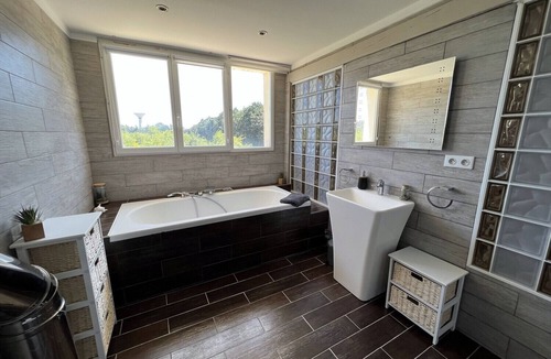 Garons Villa | Near Nîmes, house with spacious volumes, beautiful pool, dog allowed