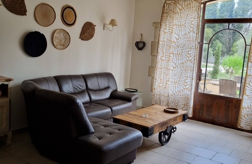 Chateaurenard House | Near saint remy de provence and avignon house with pool access