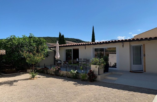 Caromb Apartment | New apartment, self-contained 2 Adults AB 2060544