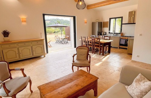 Rustrel Villa | NEW: Beautiful stone house with pool and idyllic view