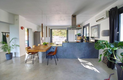 Saint-Etienne-du-Gres House | New! Designer "Alpilles" home