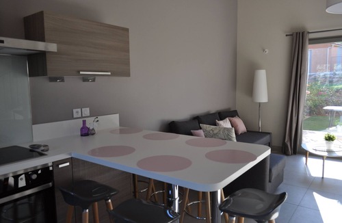 Roussillon Cottage | NEW in Roussillon: Seasonal Rental Villas Dolce Vita