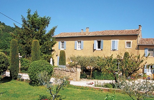 Menerbes House | Nice apartment in villa for 4 people with WIFI, TV and terrace
