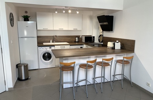 Old Town Apartment | Nice flat 2 bedrooms 2 bathrooms 75m2 4* historic center of Toulon