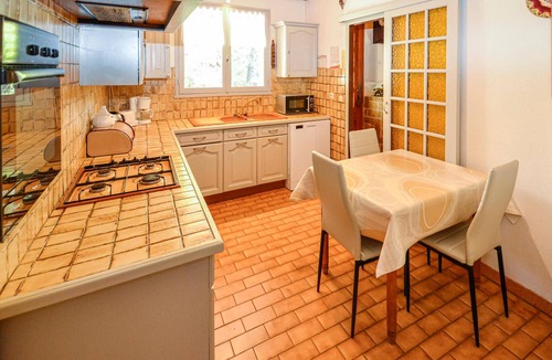 Saint-Cannat House | Nice home in Saint Cannat with WiFi