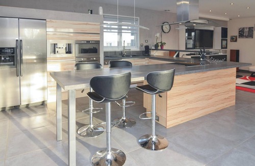 Saint-Gilles House | Nice home in Saint-Gilles