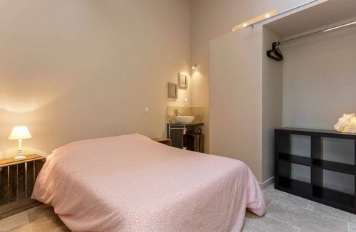 Avignon City Centre Apartment | Nice new 2 bedroom town center apartment