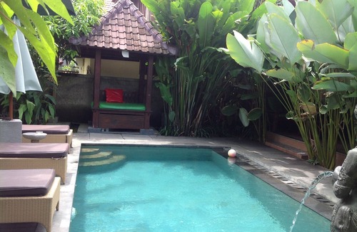 Lodtunduh House | NINGMAS HOUSE 2 is a unique old style wooden JOGOLO house