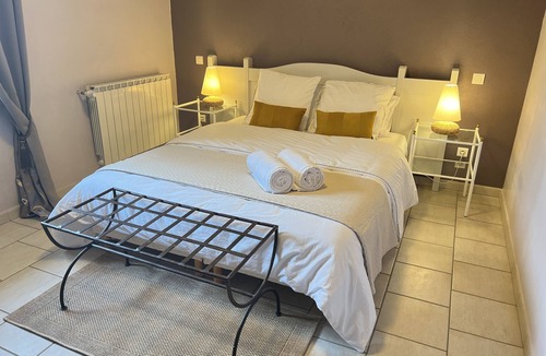 Monteux Other | Old farmhouse with swimming pool in the heart of Provence