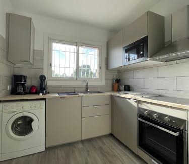 Bormes-Les-Mimosas Apartment | Oustaou di Ercole