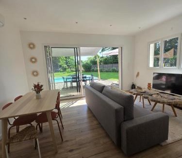 Les Arcs-sur-Argens House | Partie privative dans villa 6 personnes piscine climatisé