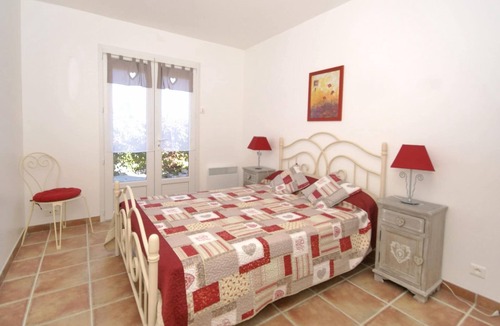 Aiguines House | Pastoral Holiday Home with Terrace, Garden