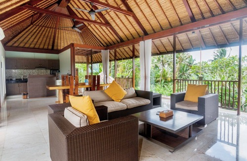 Kemenuh Villa | Peaceful 2BR Villa, Ubud - Surrounded By Beautiful Scenery! W/Swim Pool!