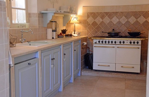 Lorgues House | period farmhouse set in 9 acres with large pool