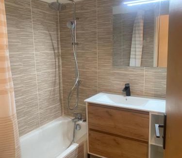 Salon-de-Provence Apartment | Plein centre ville Appartement