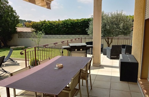 Montfrin Villa | Pont du Gard beautiful villa/swimming pool 6 pers.