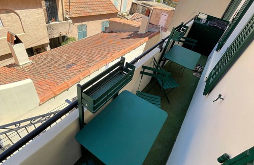 Porquerolles Apartment | PORQUEROLLES very comfortable apartment +