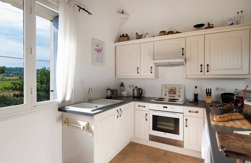 Bonnieux Villa | Pretty 4 star gite, stunning views!nJoli gîte 4 étoiles, vue imprenable!