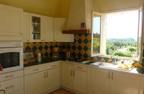 Montfort-sur-Argens House | PRETTY COUNTRY HOUSE IN PROVENCE NEAR BRAD & GEORGE!