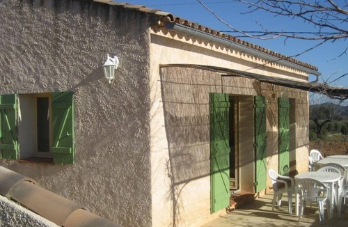 Montfort-sur-Argens House | PRETTY COUNTRY HOUSE IN PROVENCE NEAR BRAD & GEORGE!