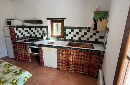 Entrecasteaux House | Pretty country house, shaded terrace, river nearby