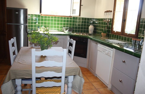 Mollans-sur-Ouveze Villa | Pretty Provencal villa at the foot of Mont Ventoux with heated pool