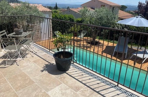 Manosque House | Pretty Provencal house ideally located 130m2, 4 bedrooms, swimming pool