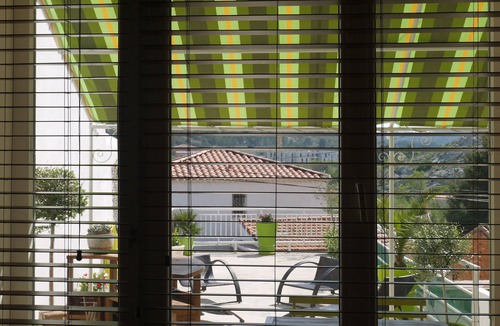 Le Rove House | Pretty town house facing SOUTH, Terrace, Sea & Calanques