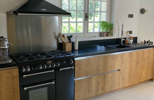 Chateauneuf-de-Gadagne House | Private vacation home