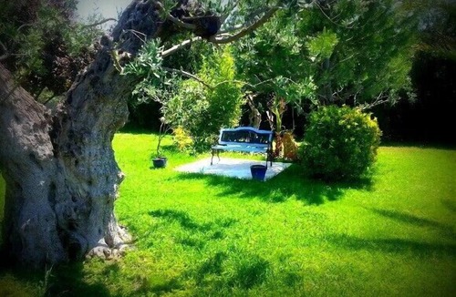 Beaucaire House | Private house on 1 floor with garden 2200m² and private pool
