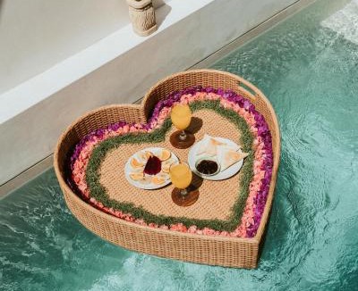 Pererenan Villa | Private Pool, Skylight Bathtub, Dreamy Pool and Serene Greenery in Canggu!