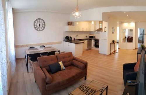 Cuges-les-Pins Apartment | Proche de Marseille Cassis La Ciotat Paul Ricard