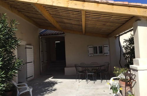 Vacqueyras Cottage | Promotion Gite "Le Cabanon" 2 to 4 persons