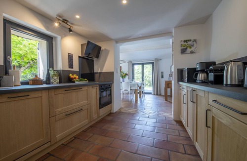 Vaison-la-Romaine House | Property 8 people with swimming pool in the countryside center of Vaison