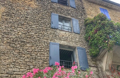 Saint-Martin-de-Castillon House | Provence House With Mountain and Country Views and Bistro Next Door