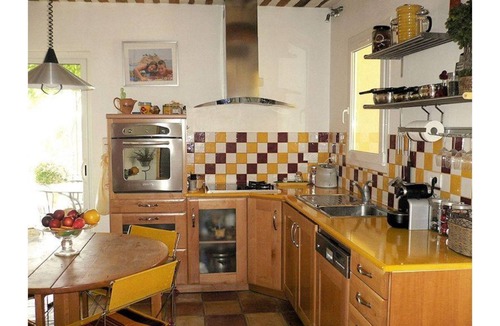 Pertuis Cottage | PROVENCAL COUNTRY HOUSE IN PERTUIS-LOURMAR