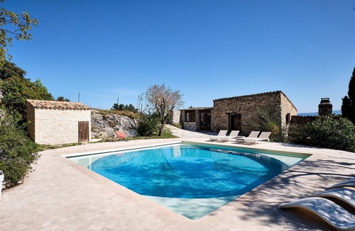 Caumont-sur-Durance House | Provencal farmhouse in central Provence