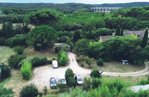 Vers-Pont-du-Gard House | Provencal house with outdoor pool 650 m from pont du gard and its river