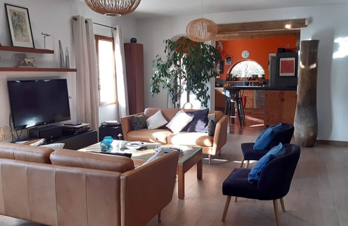 Venelles House | Provencal house near Aix en Provence with bowling pitch and swimming pool.