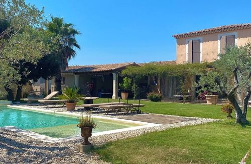 Meynes House | Provencal House With Pool