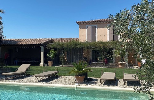 Meynes House | Provencal House With Pool