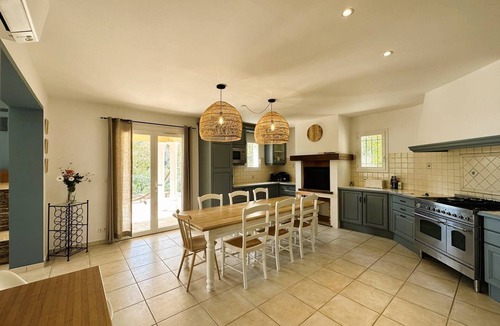 La Londe-les-Maures House | Provençal villa for 10 people with air conditioning and sea view, featuring a private heated.